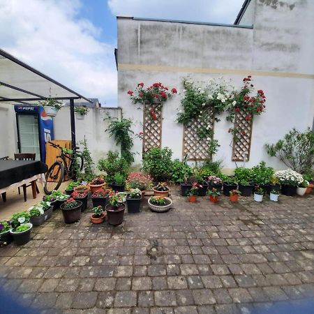 Wohnen Beim Uswatta Liyanage Apartment Troisdorf Exterior foto